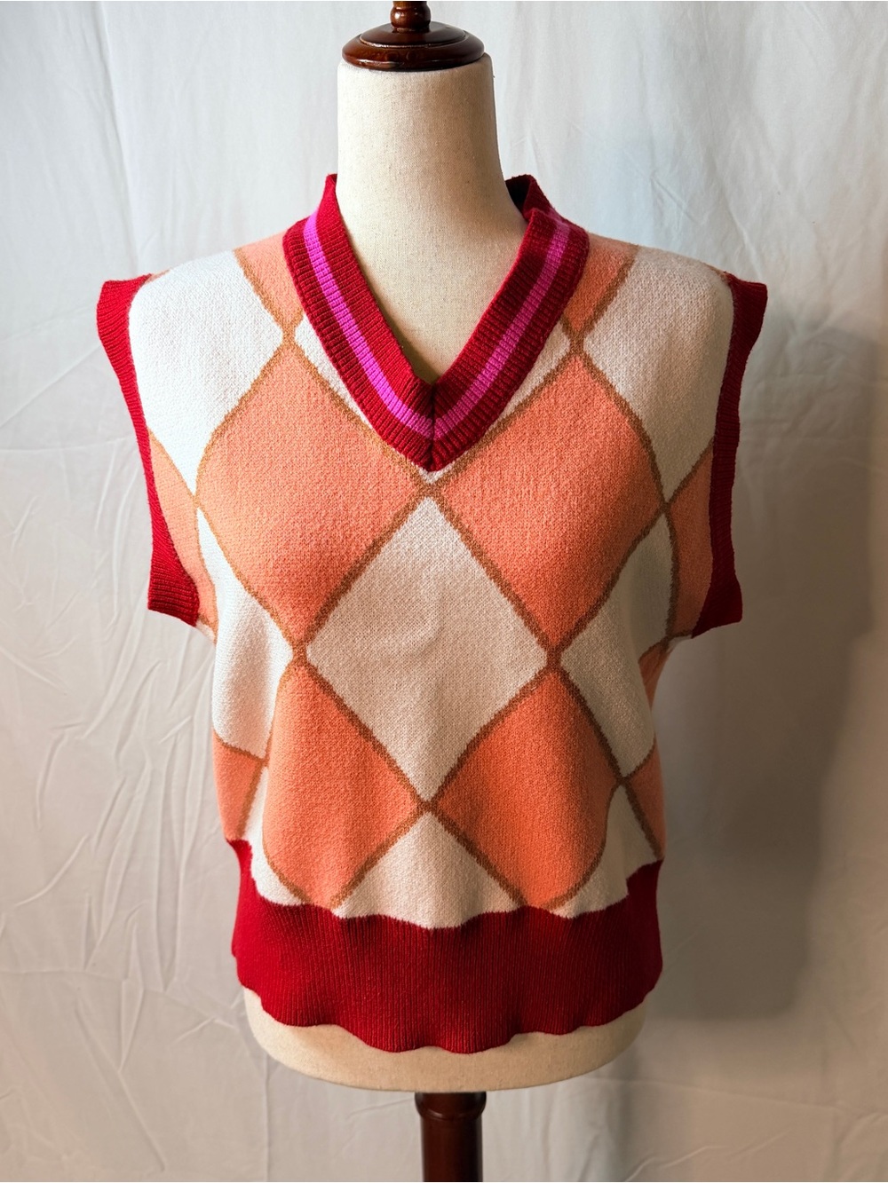 Steady Hands V-Neck Argyle Sweater Vest in Pink white and red, academia, preppy